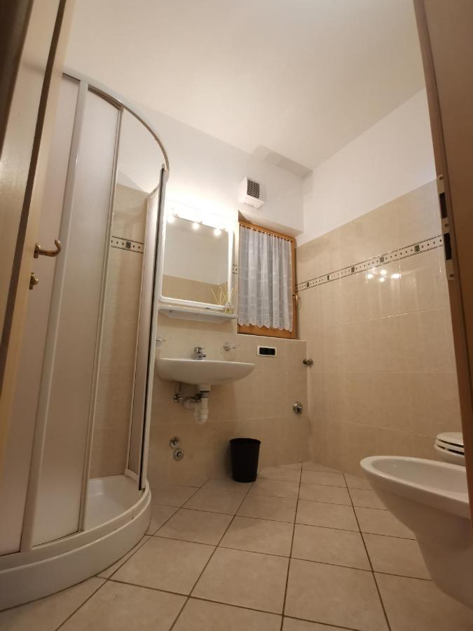 Snowflake Apartment 利维尼奥 外观 照片